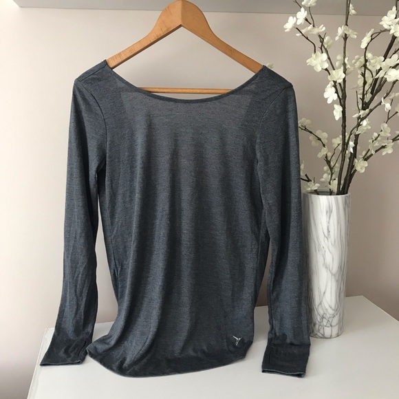 OLD NAVY ACTIVE Twist Back Open Back Thumbhole Top - Picture 3 of 4